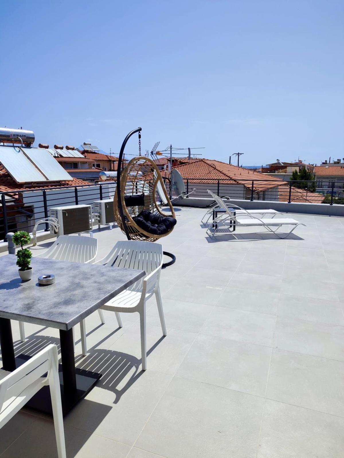Four Shades Luxury Suites Sarti Luaran gambar