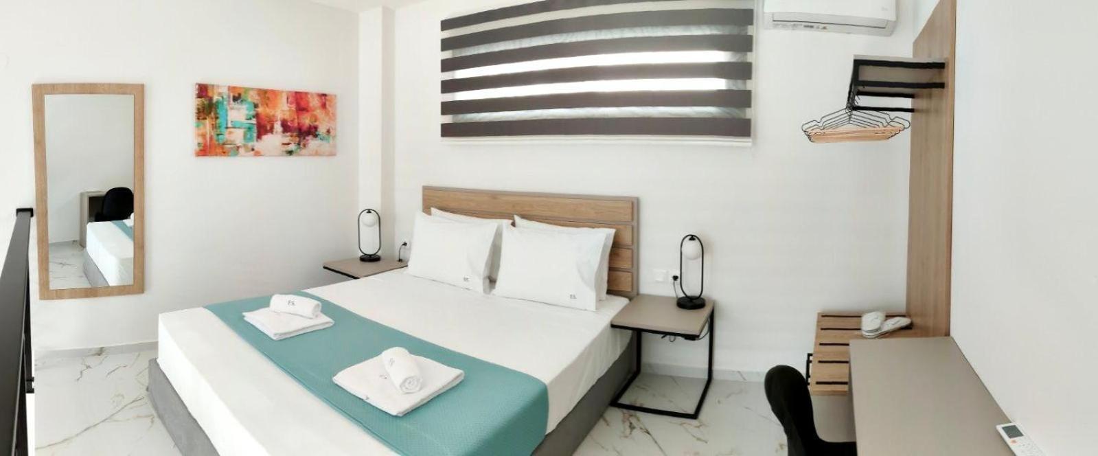 Four Shades Luxury Suites Sarti Luaran gambar