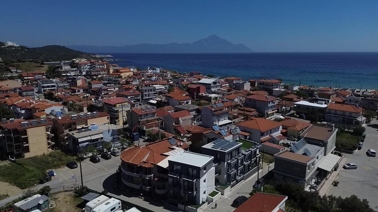 Four Shades Luxury Suites Sarti Luaran gambar