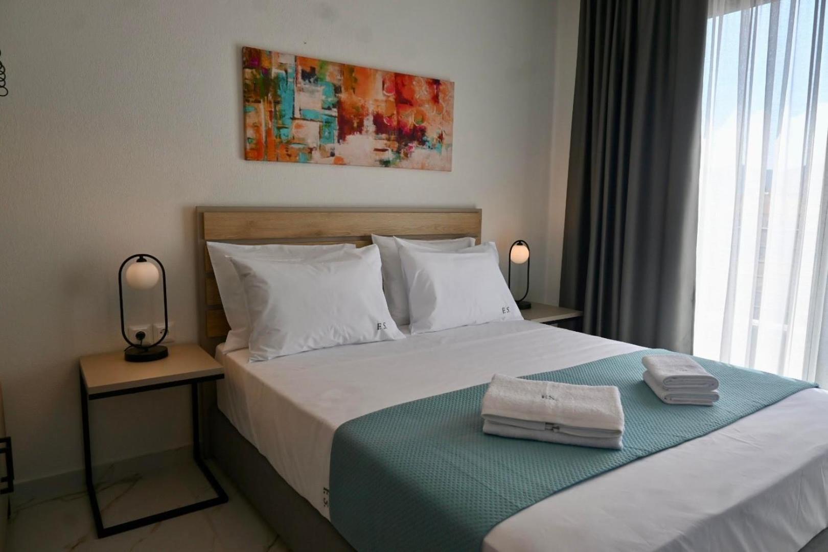 Four Shades Luxury Suites Sarti Luaran gambar
